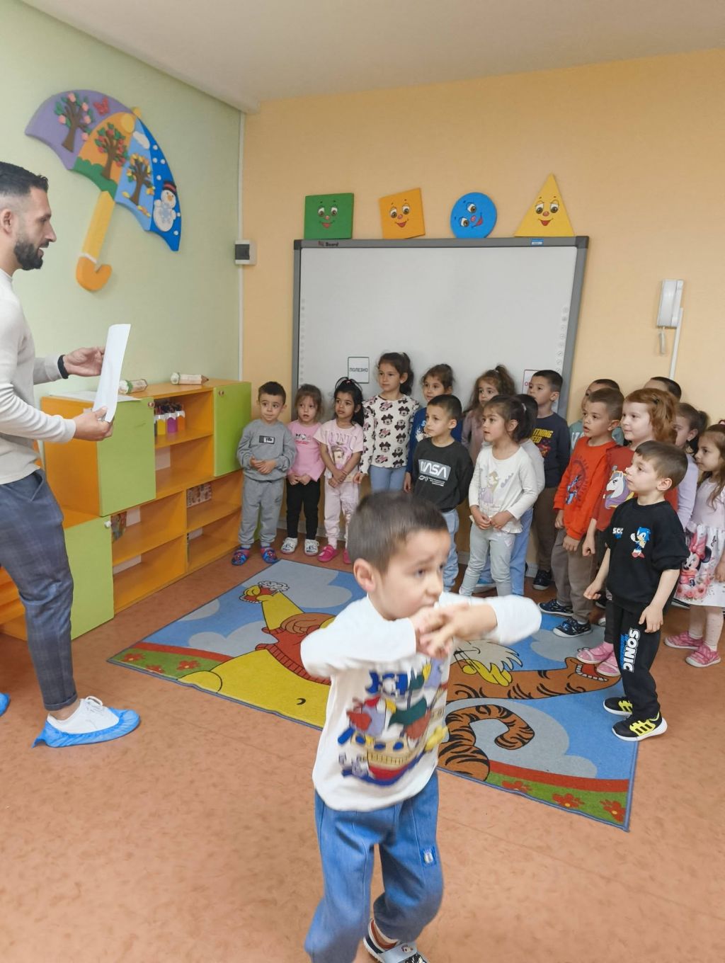 "Един ден учител в детската градина" - ДГ Звездица - Сливен